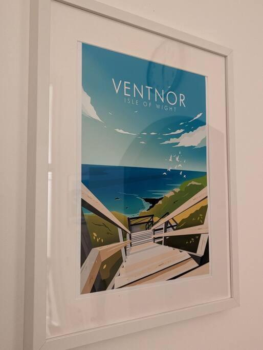 1 Bed Apartment - Sea View Shanklin Eksteriør bilde