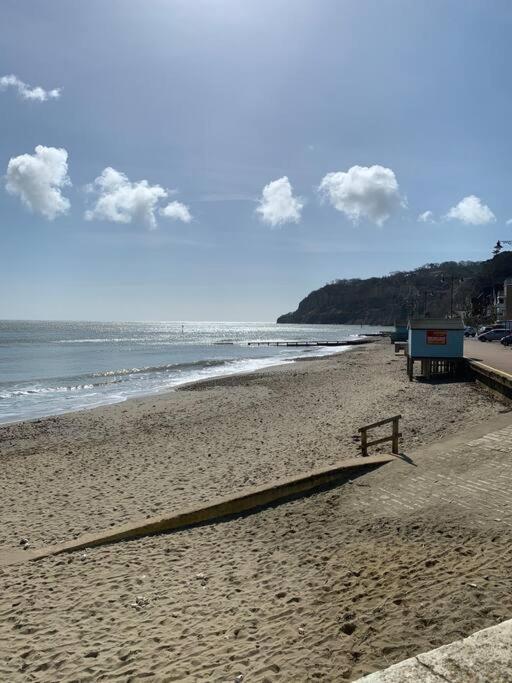 1 Bed Apartment - Sea View Shanklin Eksteriør bilde